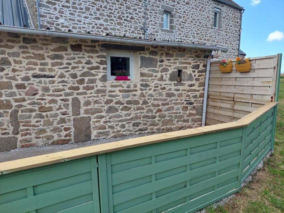 Gite Kerlosvezan, A La Campagne, Proche Mer Lampaul-Ploudalmézeau Exteriör bild